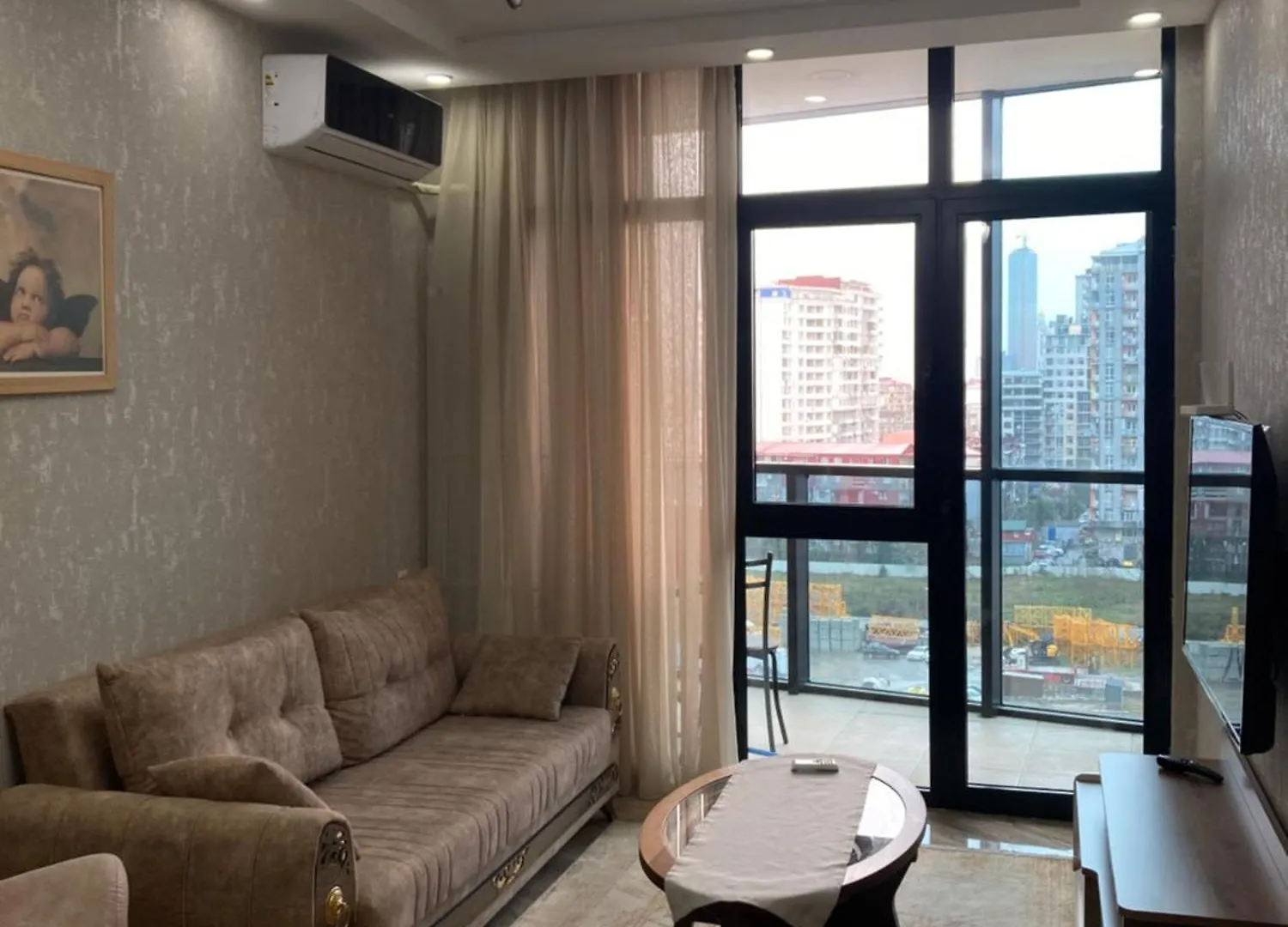 Cozy Apartment 1 Plus 1 Room, 3 Min From Sea, Heroes Alley Batumi